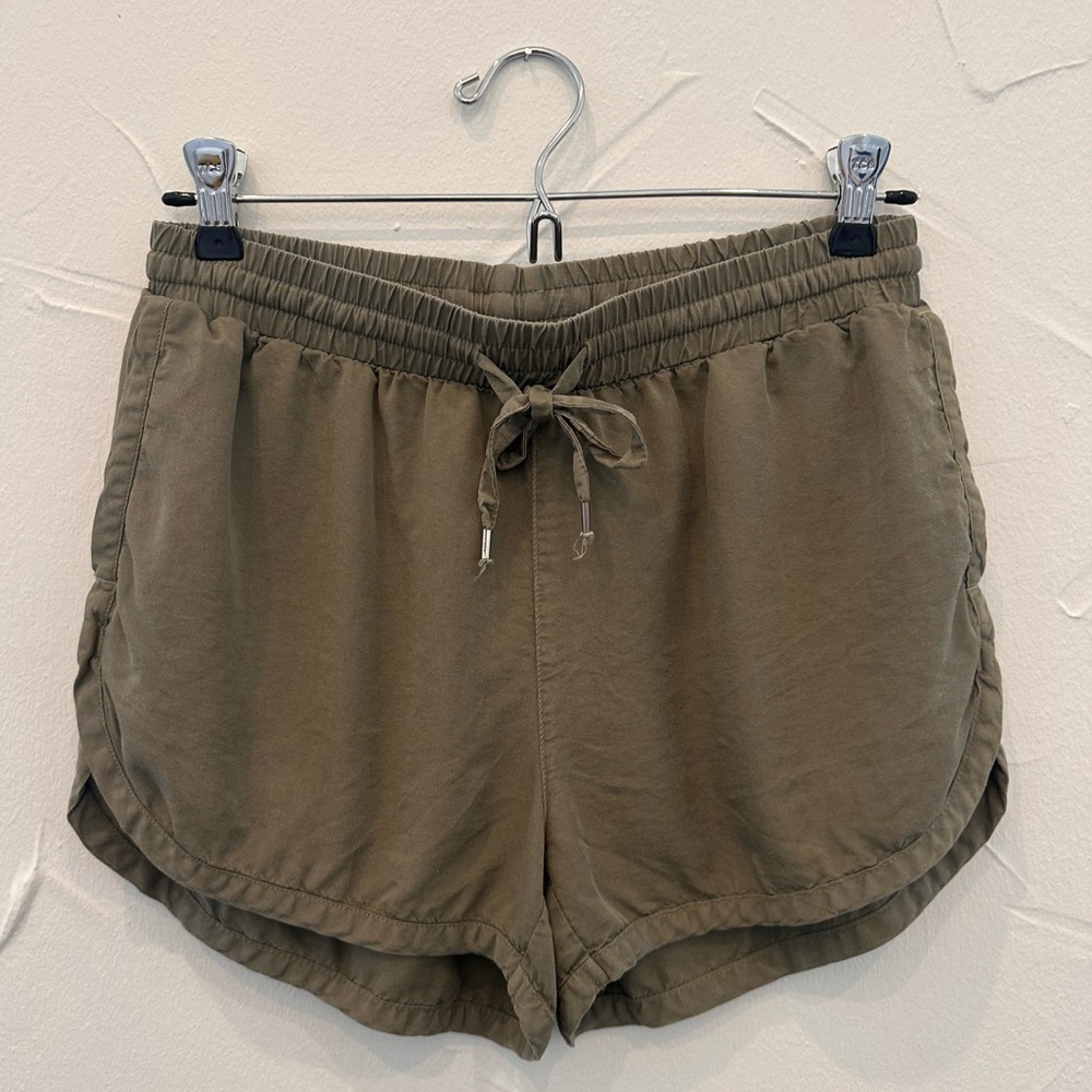 Love Tree Linen Shorts